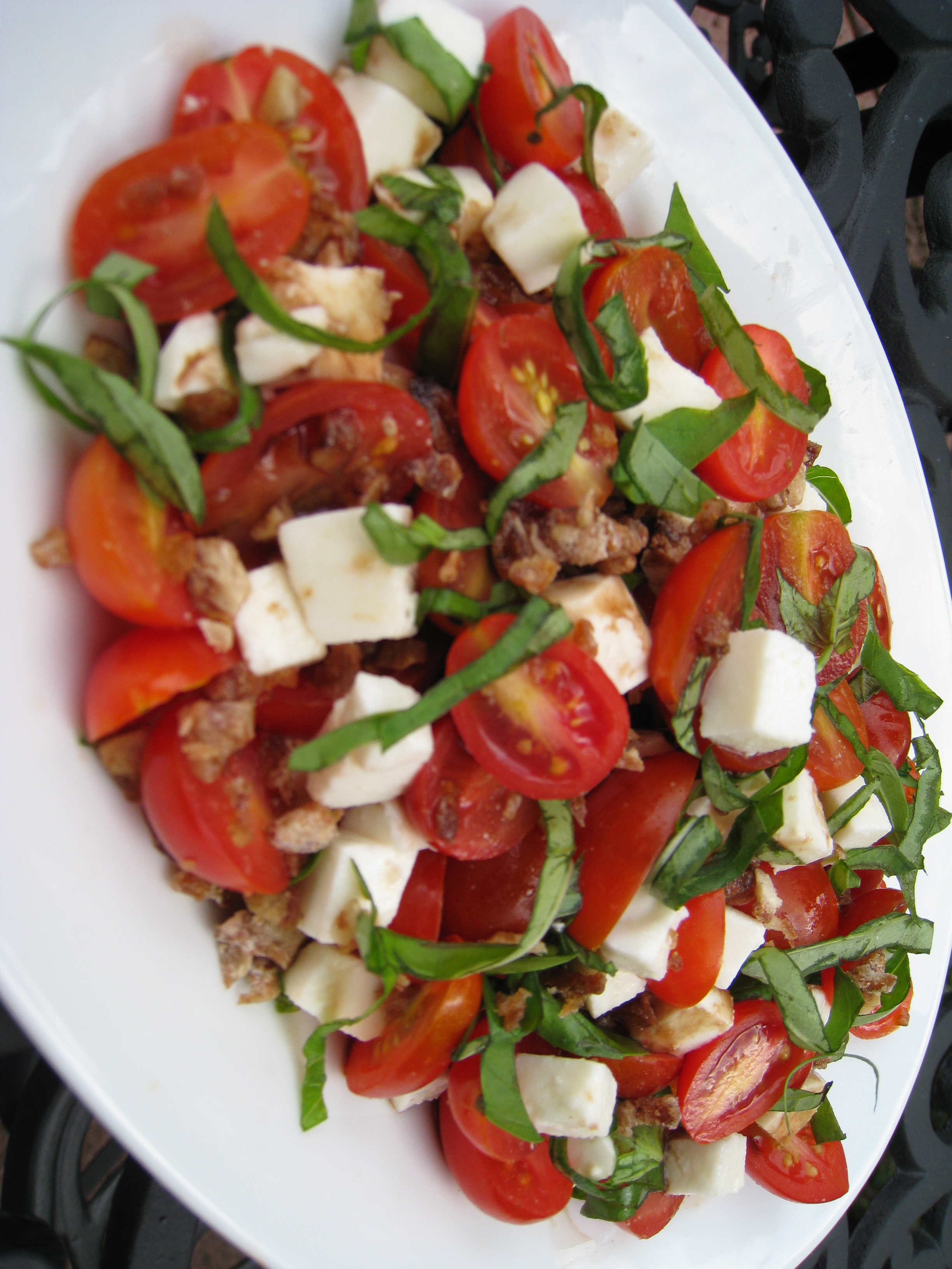 Tomato Mozzarella Salad Recipe