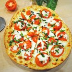 Easy Margherita Flatbread Pizza Recipe