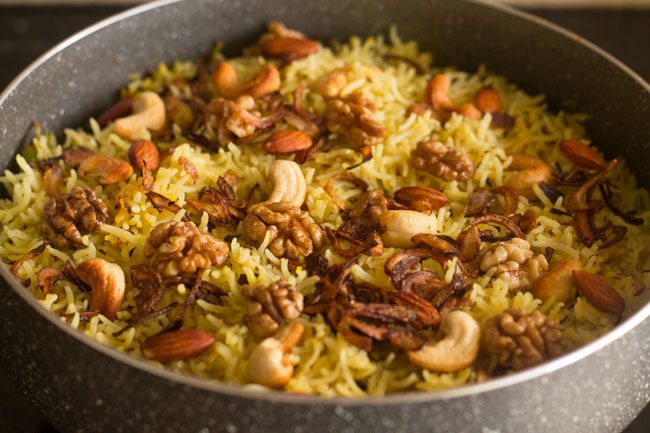 Kashmiri Pulao (Veg Pulav With Mixed Nuts) Recipe